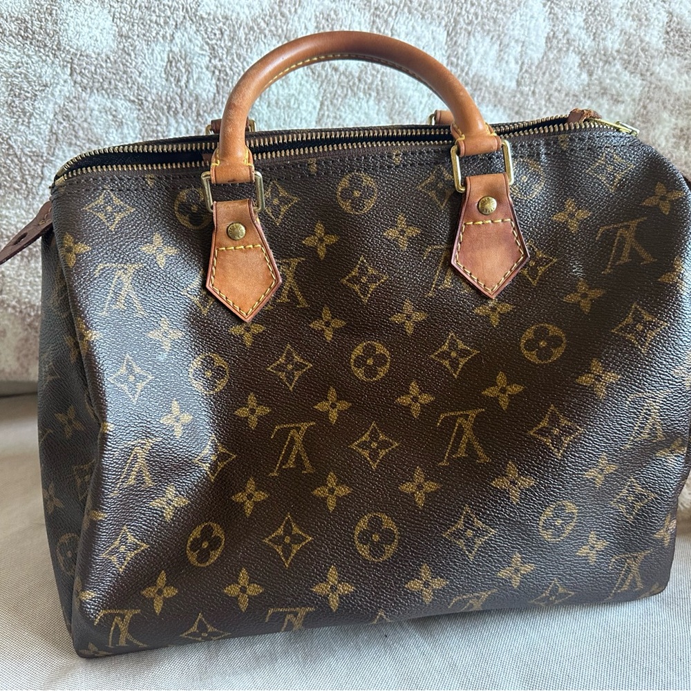 Louis Vuitton Vintage Speedy 30 - Picture 2 of 16